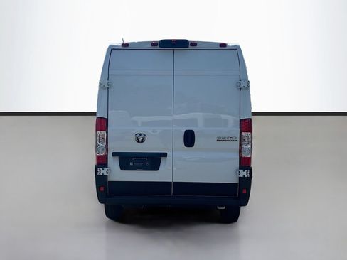 Used 2024 RAM ProMaster 2500 w/ Convenience Group FWD image 4
