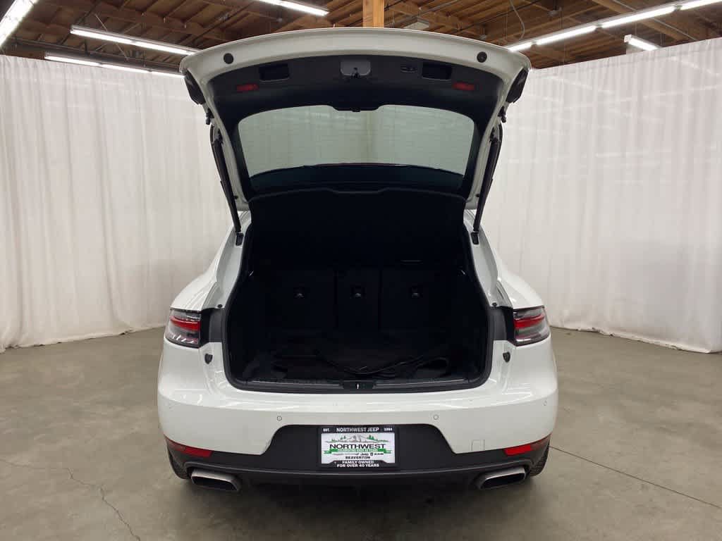 Used 2021 Porsche Macan AWD/4WD image 28