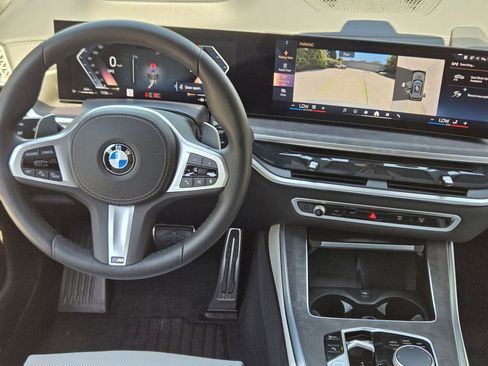 Used 2025 BMW X5 sDrive40i w/ M Sport Package RWD image 35