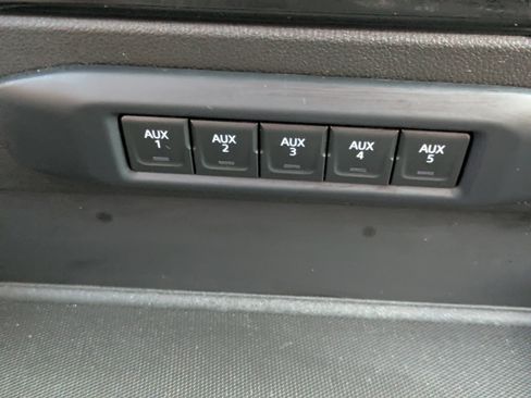 Used 2024 Chevrolet Silverado 2500 High Country w/ High Country Premium Package AWD/4WD image 24