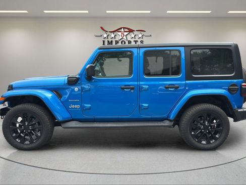Used 2023 Jeep Wrangler Unlimited Sahara w/ Cold Weather Group AWD/4WD image 2