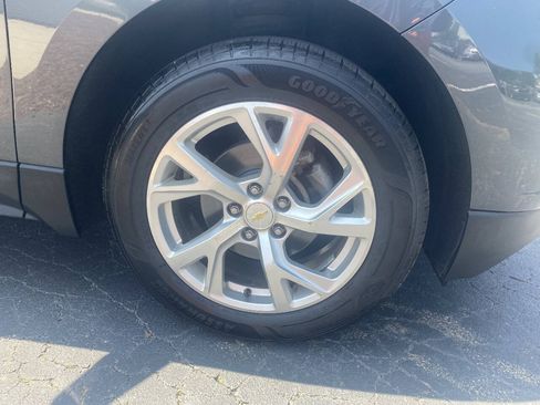 Used 2018 Chevrolet Equinox Premier AWD/4WD image 10