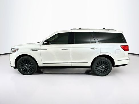 Used 2019 Lincoln Navigator Reserve w/ Cargo Package AWD/4WD image 4