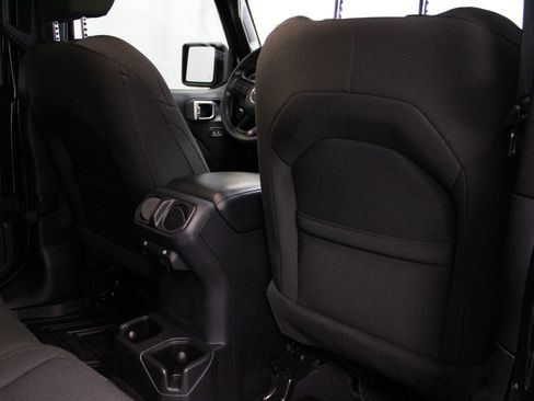 Used 2021 Jeep Wrangler Unlimited Sport AWD/4WD image 22