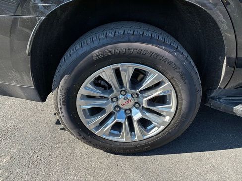 Used 2025 GMC Yukon Denali image 13