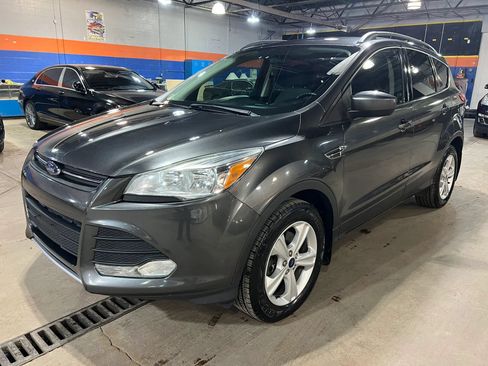 Used 2016 Ford Escape SE w/ Cargo Utility Package AWD/4WD image 7