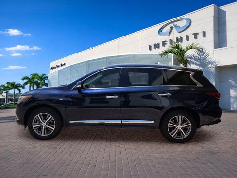 Used 2020 INFINITI QX60 Luxe w/ Essential Package FWD image 4