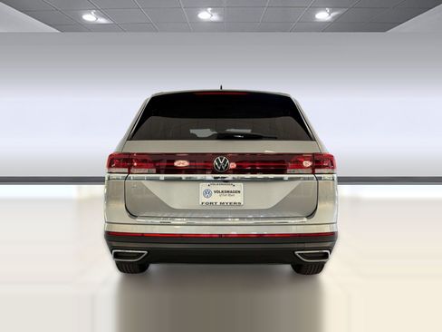 New 2026 Volkswagen Atlas SE FWD image 10