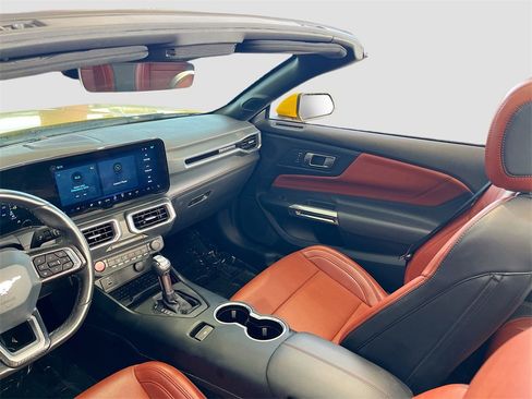 Used 2024 Ford Mustang Premium image 23