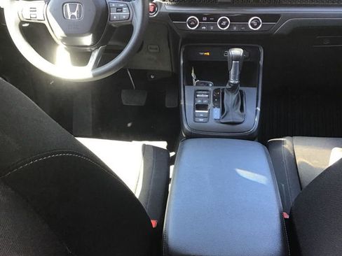 Used 2025 Honda CR-V LX image 6
