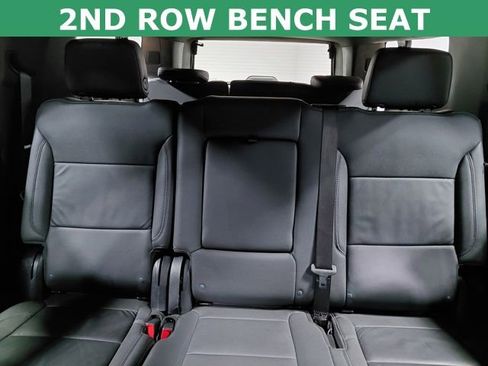 Used 2025 Chevrolet Suburban Z71 image 4