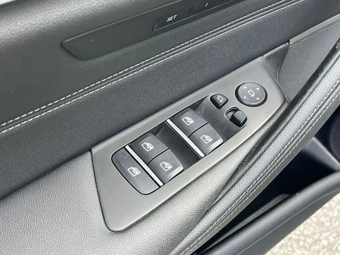 Used 2023 BMW 530i xDrive w/ M Sport Package AWD/4WD image 18