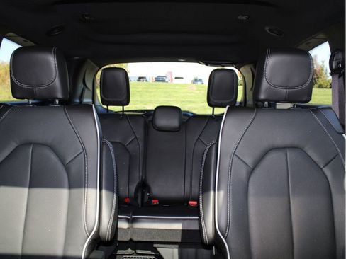 New 2026 Chrysler Pacifica Limited w/ S Appearance Package image 22