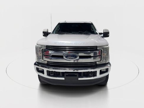 Used 2017 Ford F250 Lariat w/ Lariat Value Package image 17