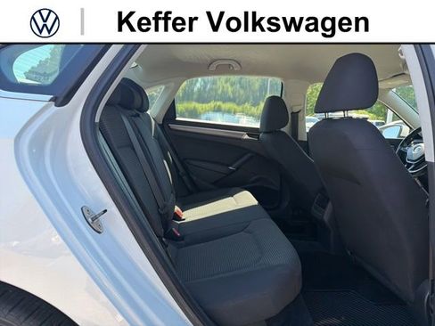 Used 2016 Volkswagen Passat 1.8T R-Line FWD image 27