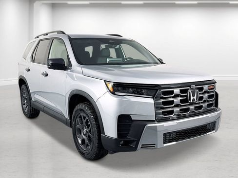 New 2026 Honda Pilot TrailSport image 7