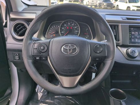 Used 2015 Toyota RAV4 LE image 21