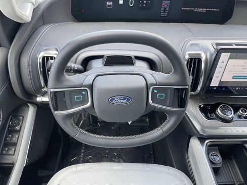 New 2026 Ford Expedition Max Platinum w/ Platinum Ultimate Package AWD/4WD image 15