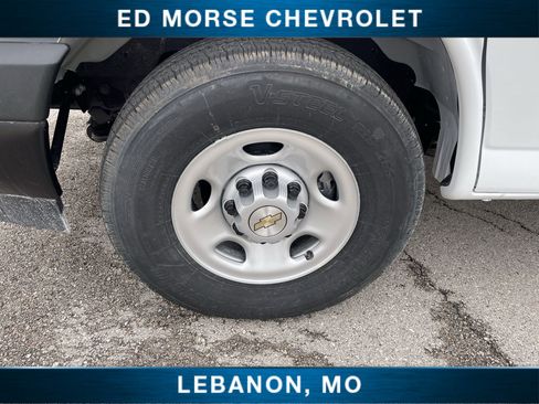 New 2026 Chevrolet Express 3500 LS image 29
