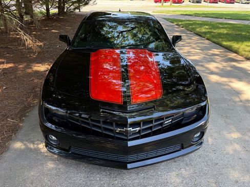 Used 2011 Chevrolet Camaro SS RWD image 9