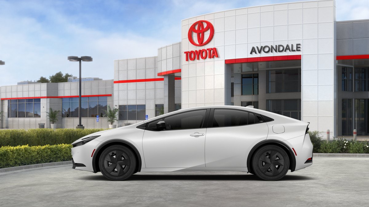 New 2027 Toyota Prius Plug-In Hybrid FWD image 4