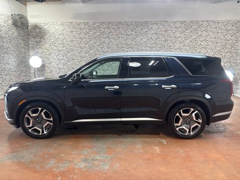 Used 2023 Hyundai Palisade SEL w/ Premium Package AWD/4WD image 4