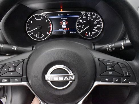 Used 2024 Nissan Sentra SV w/ Trunk Package image 10