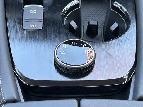 New 2026 Nissan Rogue Platinum AWD/4WD image 19