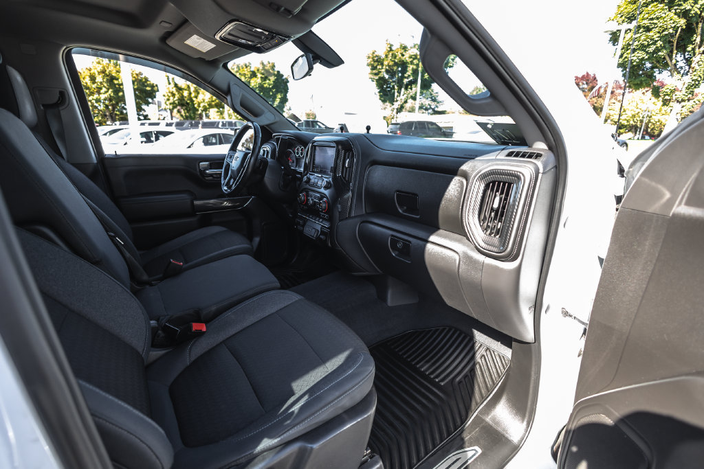Used 2019 Chevrolet Silverado 1500 LT w/ All-Star Edition AWD/4WD image 28