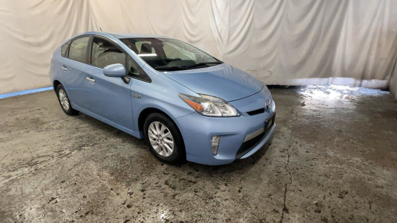 Used 2012 Toyota Prius Prime Plug-In Hybrid FWD image 2
