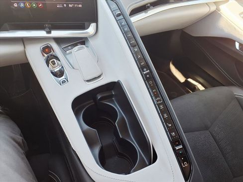 Used 2020 Chevrolet Corvette Stingray Premium Cpe w/ 3LT Preferred Equipment Group image 22