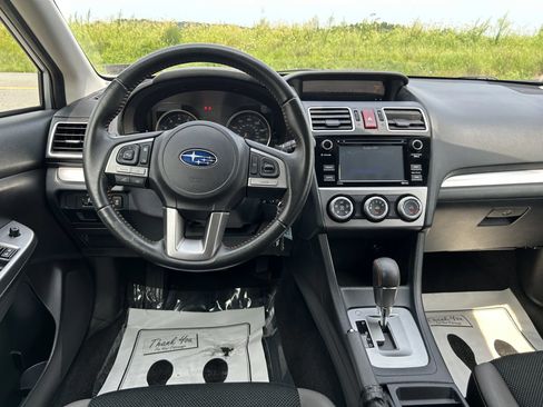 Used 2017 Subaru Crosstrek 2.0i Premium w/ Moonroof Package AWD/4WD image 15