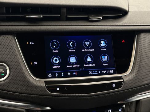 New 2025 Cadillac XT5 Luxury image 24