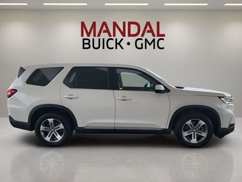 Used 2025 Honda Pilot EX-L image 5