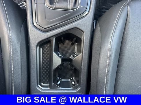Certified 2024 Volkswagen Tiguan SE FWD image 23
