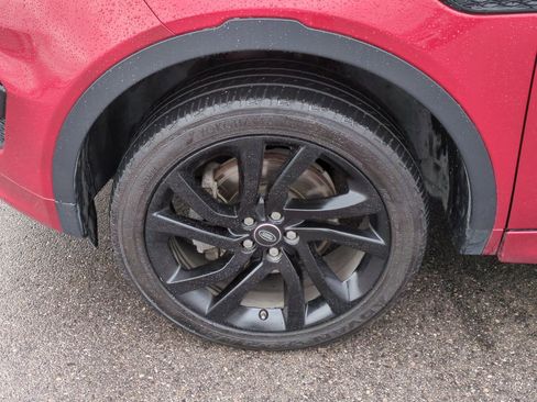 Used 2017 Land Rover Discovery Sport HSE Luxury image 13