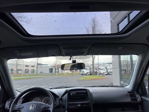 Used 2005 Honda CR-V EX image 16