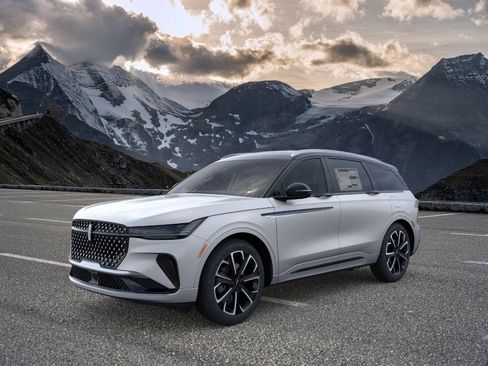 New 2026 Lincoln Nautilus Reserve AWD/4WD image 1