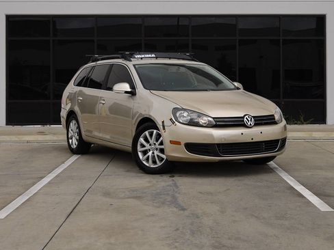 Used 2013 Volkswagen Jetta TDI image 1