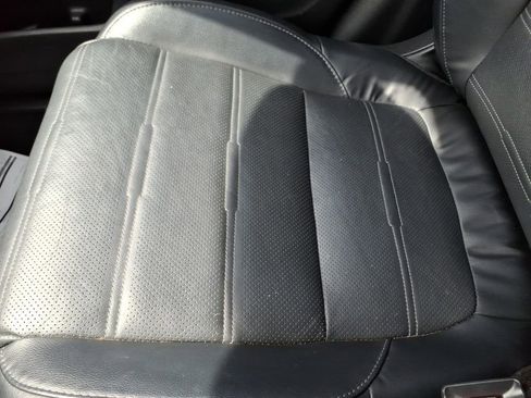 Used 2019 Honda CR-V Touring image 25