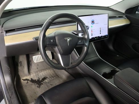 Used 2018 Tesla Model 3 Mid Range image 7