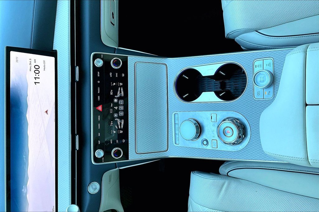Used 2025 Genesis GV80 3.5T Prestige AWD/4WD image 30