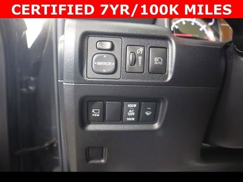 Used 2024 Toyota 4Runner Limited AWD/4WD image 31