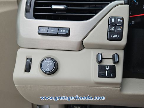 Used 2019 GMC Yukon Denali w/ Denali Ultimate Package RWD image 22