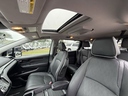 Used 2023 Honda Odyssey Elite image 27
