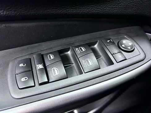 Used 2021 Jeep Cherokee Latitude Lux image 5