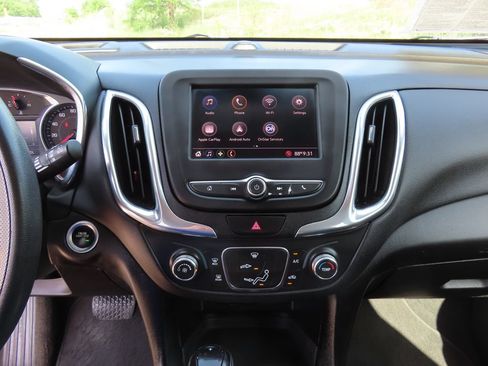 Used 2020 Chevrolet Equinox LT FWD image 15