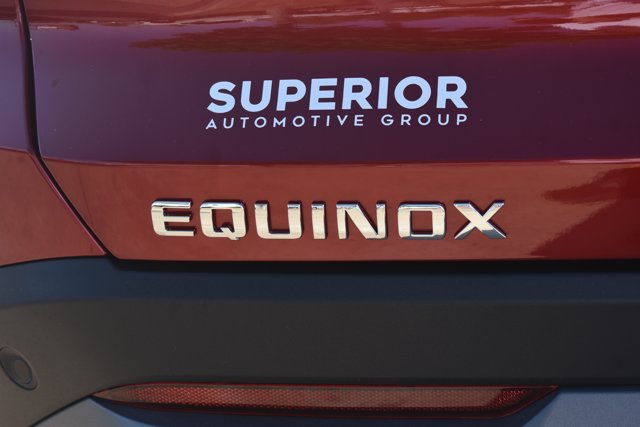 New 2027 Chevrolet Equinox LT w/ Safety and Technology Package FWD image 7