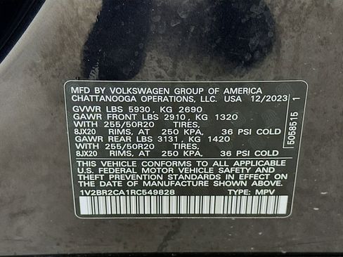 Used 2024 Volkswagen Atlas SEL AWD/4WD image 46