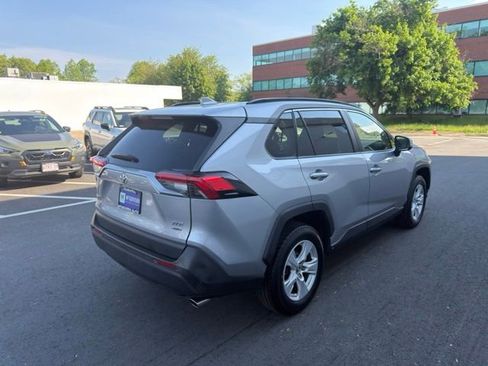 Used 2019 Toyota RAV4 XLE w/ Convenience Package AWD/4WD image 5